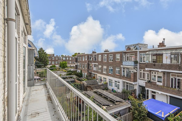 Medium property photo - Linnaeusstraat 66A, 2522 GT Den Haag